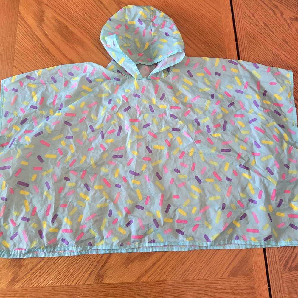 Super cute kids rain poncho